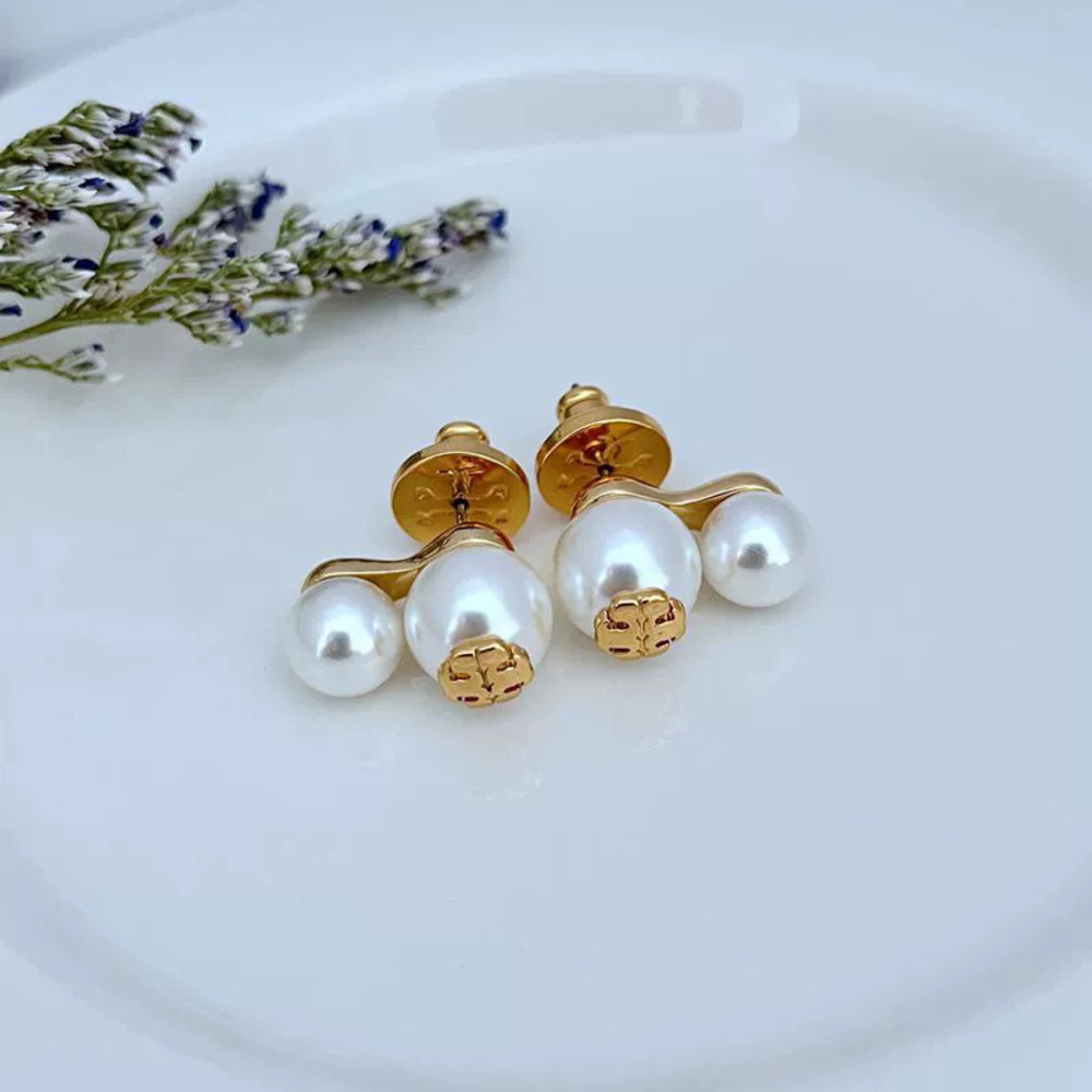 Tory Burch Mixed Size Pearl Stud Earrings